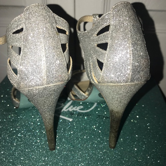 Betsey Johnson Silver Sparkle Heels - Picture 6 of 8
